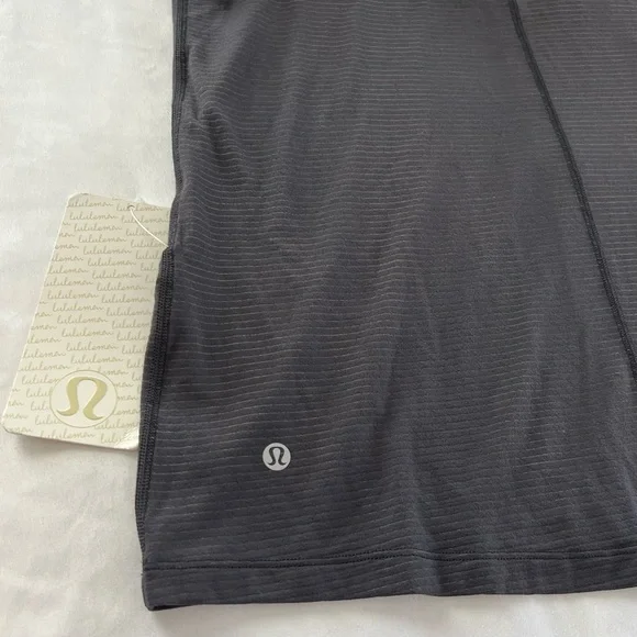 **SOLD***Lululemon Black Tough It Out Tank Sz 10 w/Attached Sports Bra - Picture 9 of 16